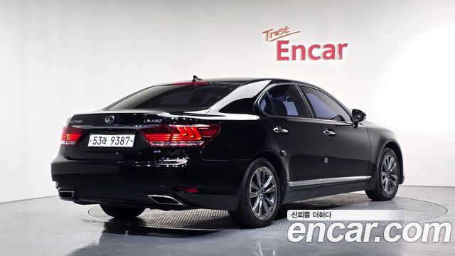 Lexus LS 2013 — photo 2