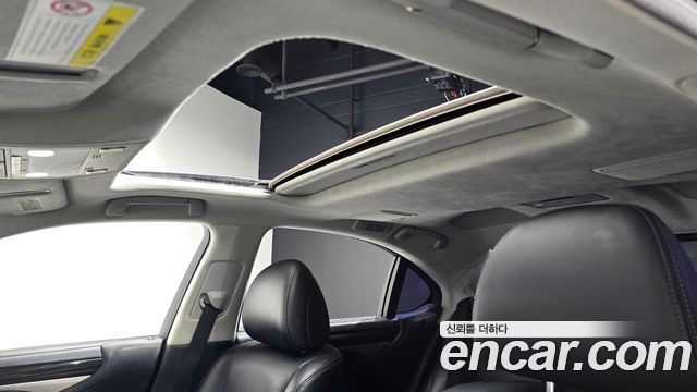 Lexus LS 2013 — photo 16