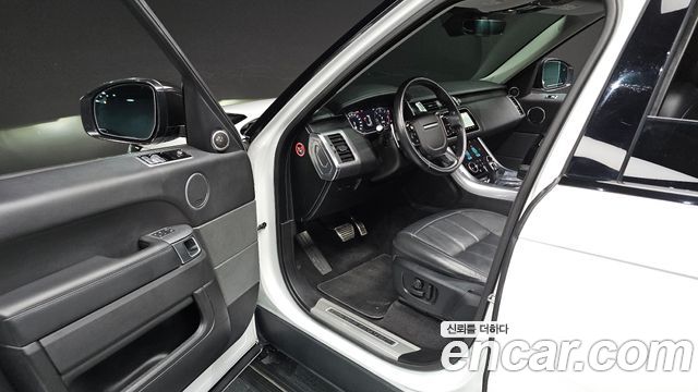 Land Rover Range Rover Sport 2019 — photo 13