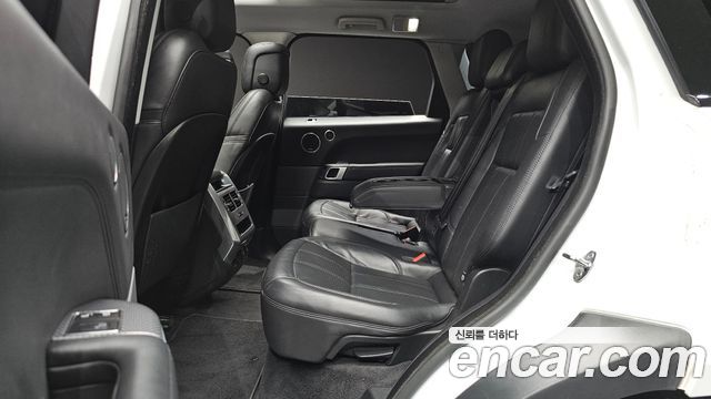 Land Rover Range Rover Sport 2019 — photo 17