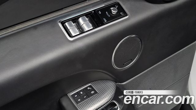 Land Rover Range Rover Sport 2019 — photo 26