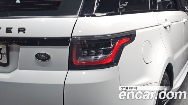 Land Rover Range Rover Sport 2019 — photo 9
