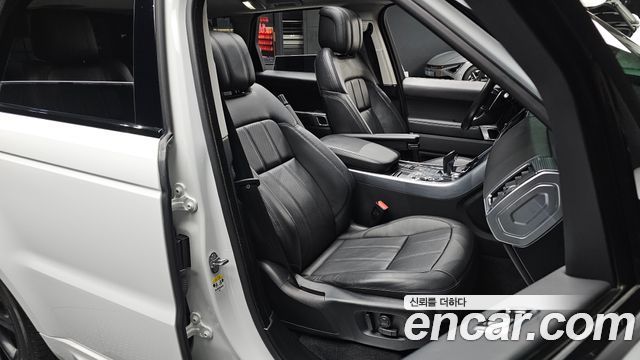 Land Rover Range Rover Sport 2019 — photo 16