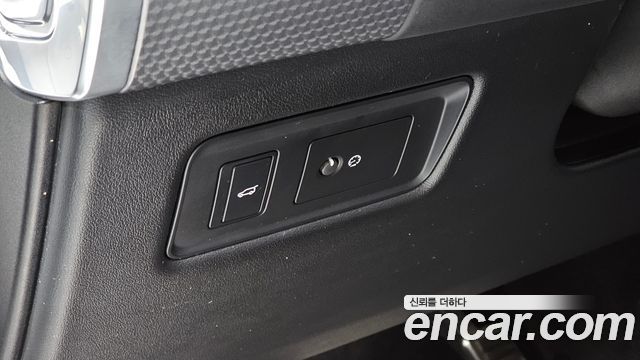 Land Rover Range Rover Sport 2019 — photo 28