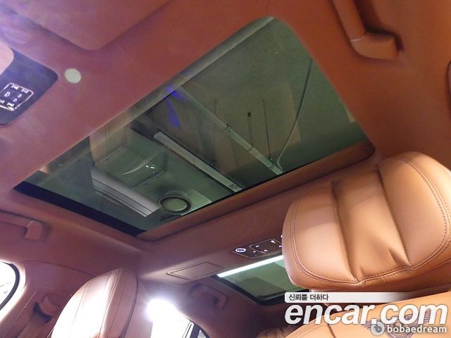 Bentley Flying Spur 2023 — photo 17