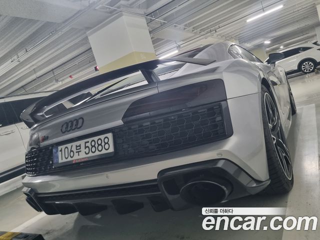 Audi R8 2017 — photo 2