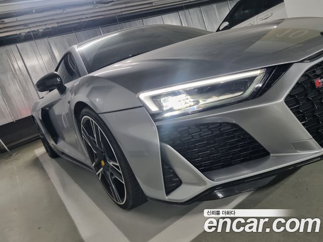 Audi R8 2017 — photo 11