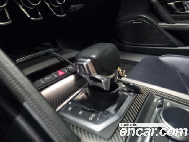 Audi R8 2017 — photo 17