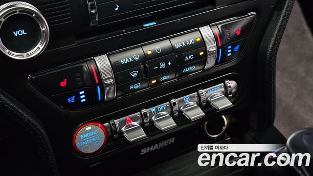 Ford Mustang 2017 — photo 30
