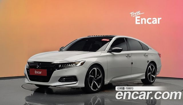 Honda Accord 2018 — photo 1