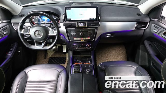 Mercedes-Benz GLE-Class 2017 — photo 7