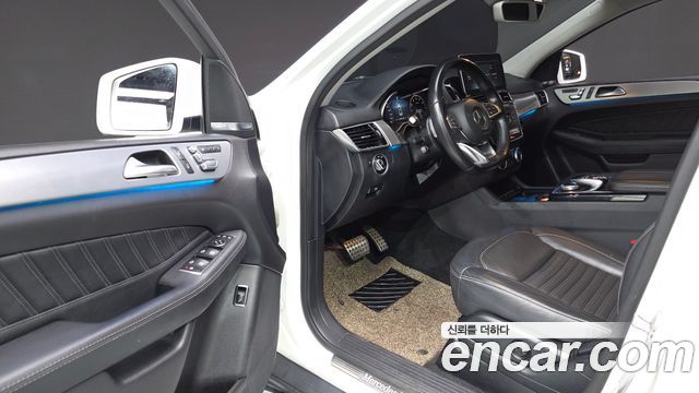 Mercedes-Benz GLE-Class 2017 — photo 11