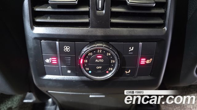 Mercedes-Benz GLE-Class 2017 — photo 18