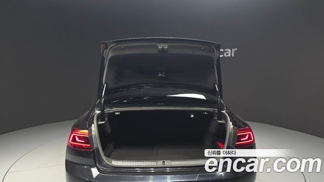 Volkswagen Passat 2021 — photo 33