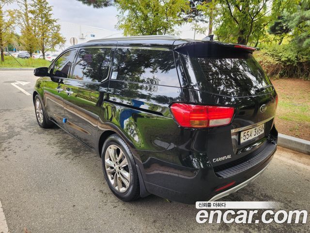Kia Canival 2016 — photo 4