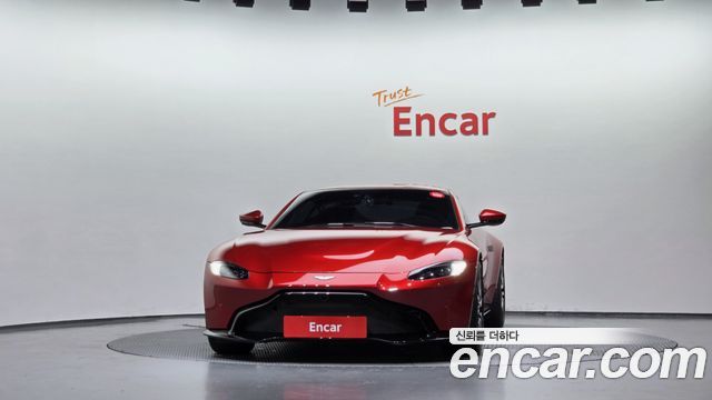 Aston Martin Vantage 2019 — photo 3