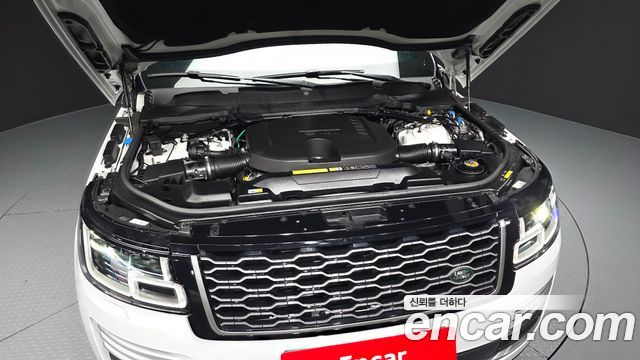 Land Rover Range Rover 2022 — photo 6