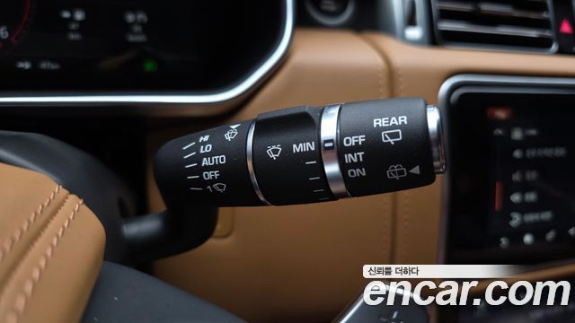 Land Rover Range Rover 2022 — photo 30