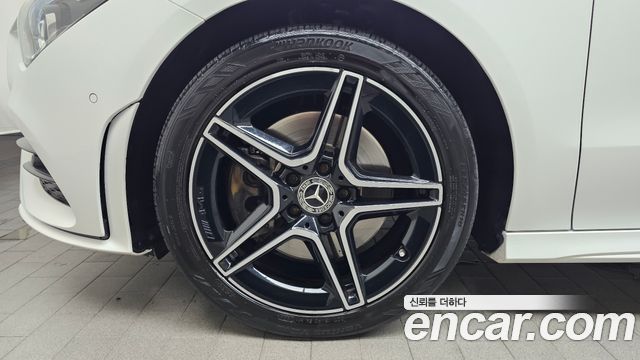 Mercedes-Benz CLA-Class 2021 — photo 5