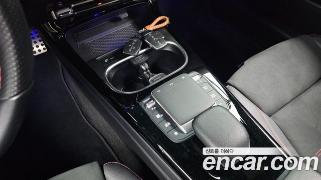 Mercedes-Benz CLA-Class 2021 — photo 12