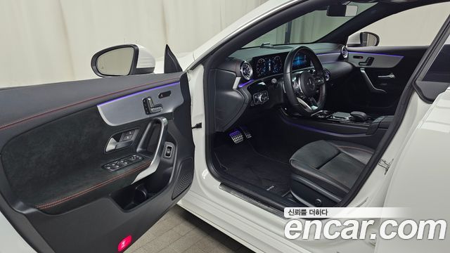 Mercedes-Benz CLA-Class 2021 — photo 13