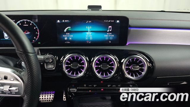 Mercedes-Benz CLA-Class 2021 — photo 18