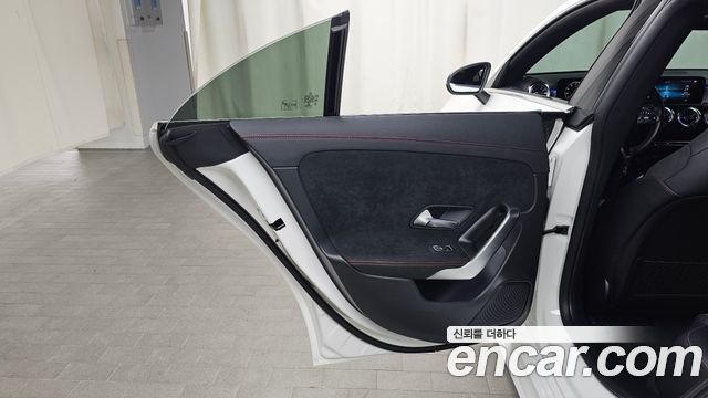 Mercedes-Benz CLA-Class 2021 — photo 15
