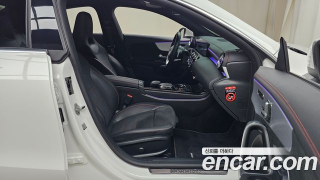 Mercedes-Benz CLA-Class 2021 — photo 16