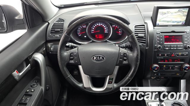 Kia Sorento 2010 — photo 12