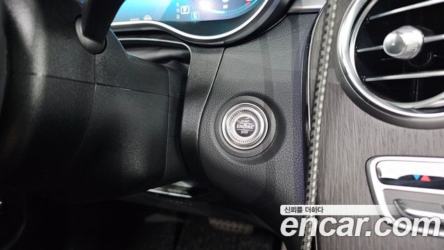 Mercedes-Benz GLC-Class 2021 — photo 33