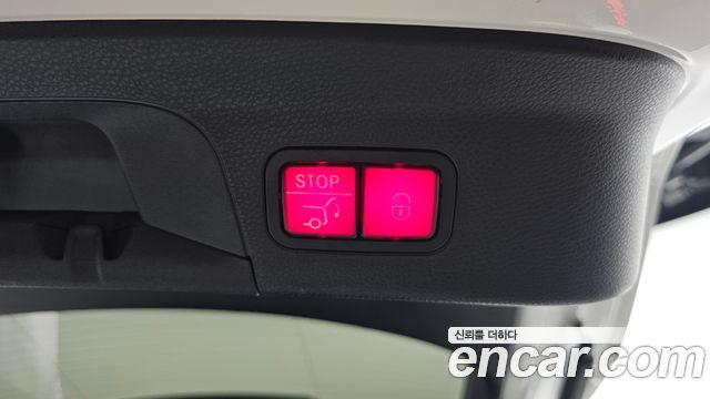 Mercedes-Benz GLC-Class 2021 — photo 35