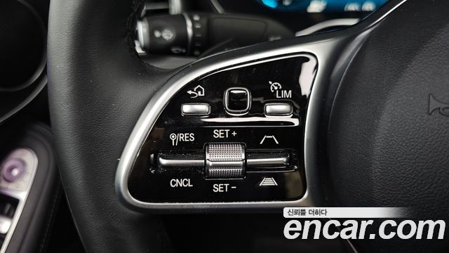 Mercedes-Benz GLC-Class 2021 — photo 36