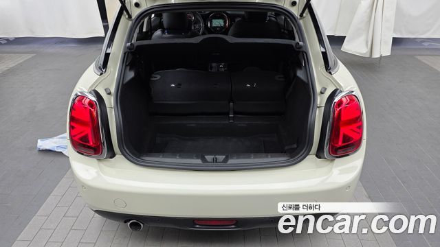 Mini Cooper 2019 — photo 26