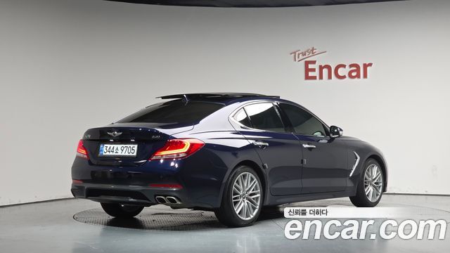 Genesis G70 2019 — photo 2