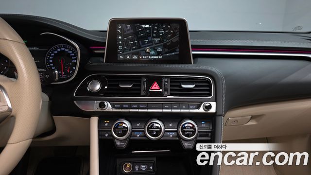 Genesis G70 2019 — photo 20