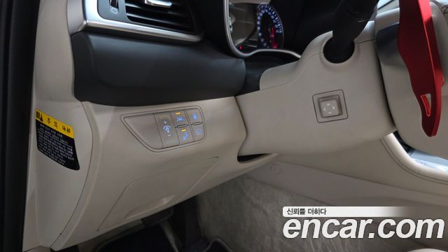 Genesis G70 2019 — photo 25
