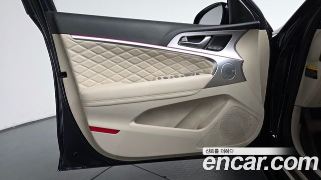 Genesis G70 2019 — photo 14