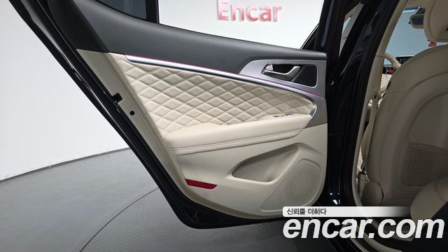 Genesis G70 2019 — photo 15