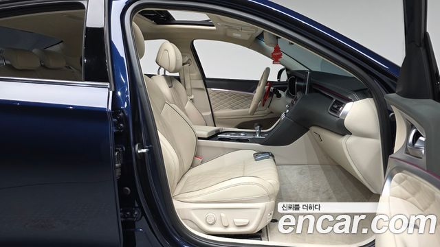 Genesis G70 2019 — photo 16