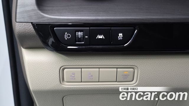 Kia Canival 2023 — photo 19