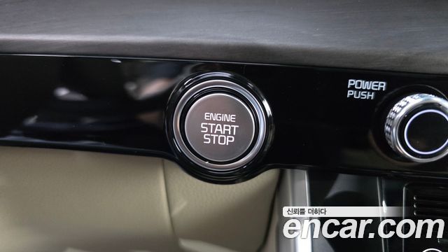 Kia Canival 2023 — photo 25