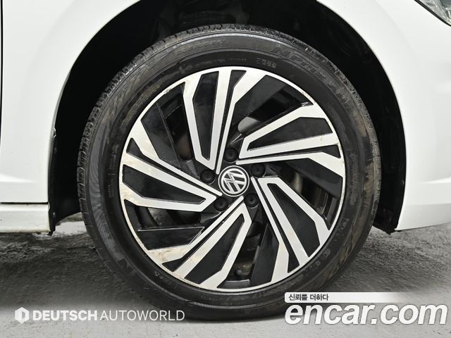 Volkswagen Jetta 2021 — photo 5