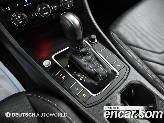 Volkswagen Jetta 2021 — photo 9