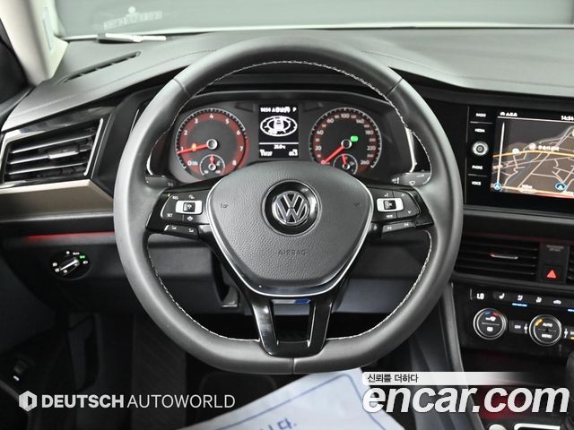 Volkswagen Jetta 2021 — photo 13