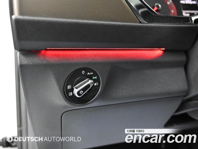 Volkswagen Jetta 2021 — photo 18