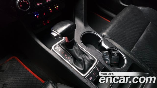 Kia Sportage 2016 — photo 9