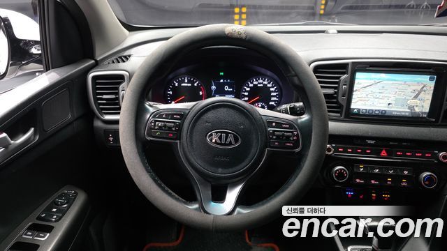 Kia Sportage 2016 — photo 13