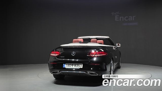 Mercedes-Benz C-Class 2023 — photo 4