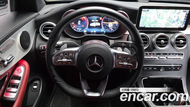Mercedes-Benz C-Class 2023 — photo 13