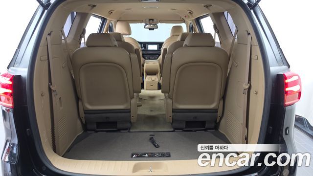 Kia Canival 2019 — photo 20
